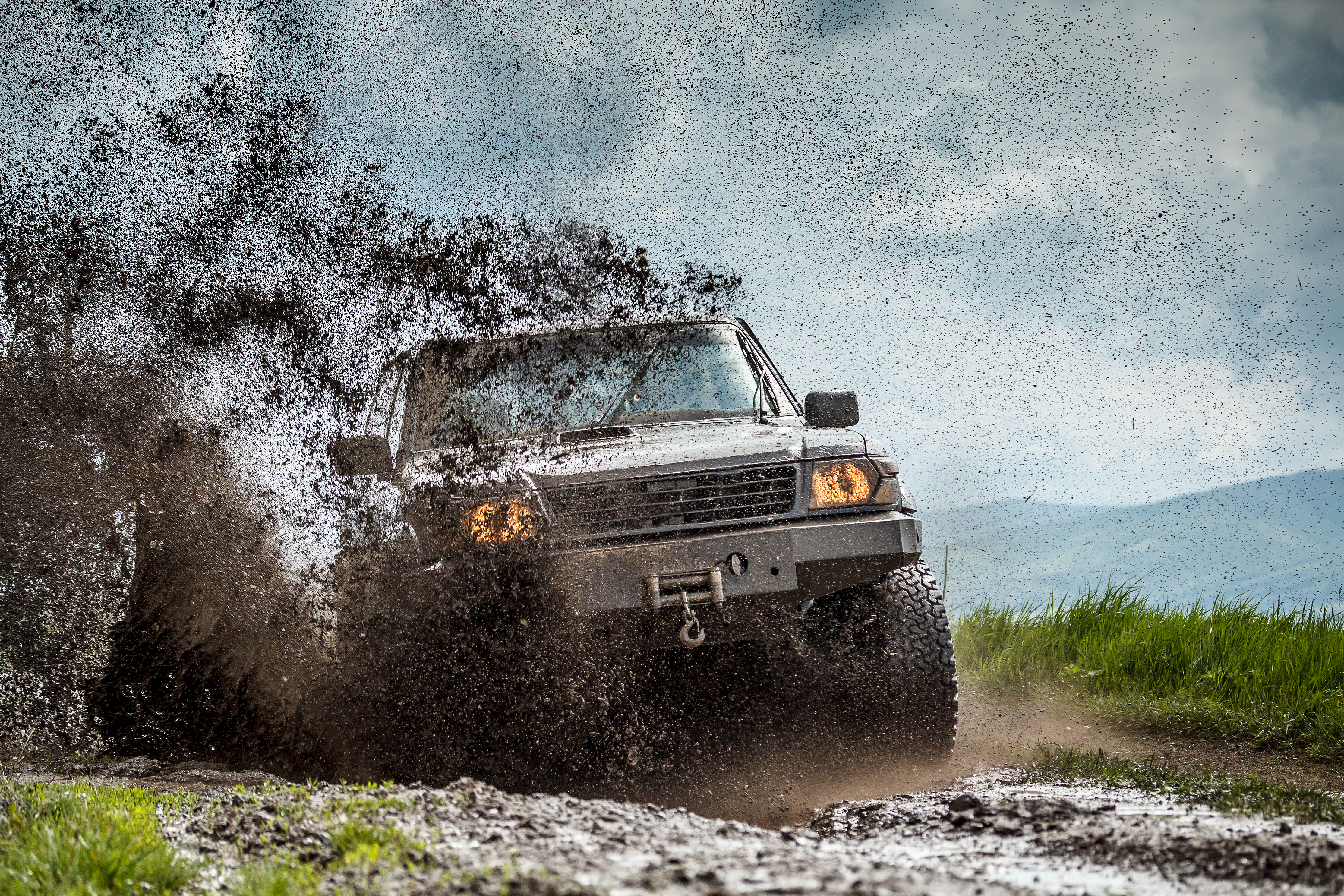 Off-Roading Adventures: Picking the Perfect 4×4 Vehicle